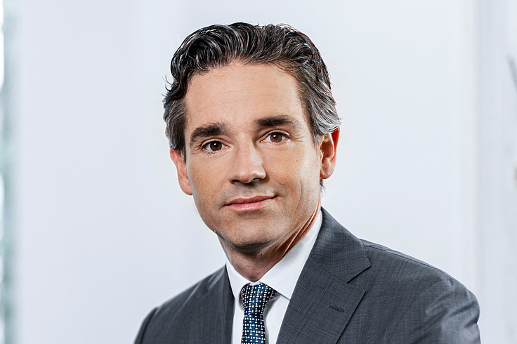 Dr. Tobias Schneider